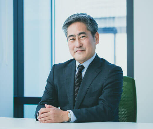 専務取締役　松本 健太郎