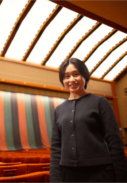 送り出し業務に取り組むT.Y